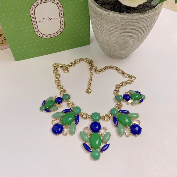 Stella & Dot Juniper statement necklace, retired - Picture 3 of 13